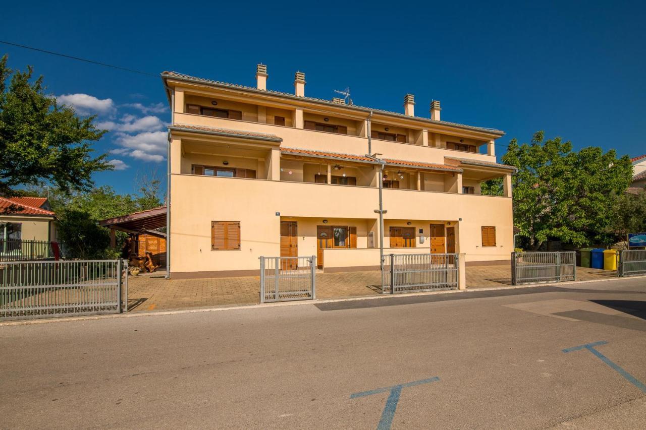 Apartments Celeste Klimno Exterior foto